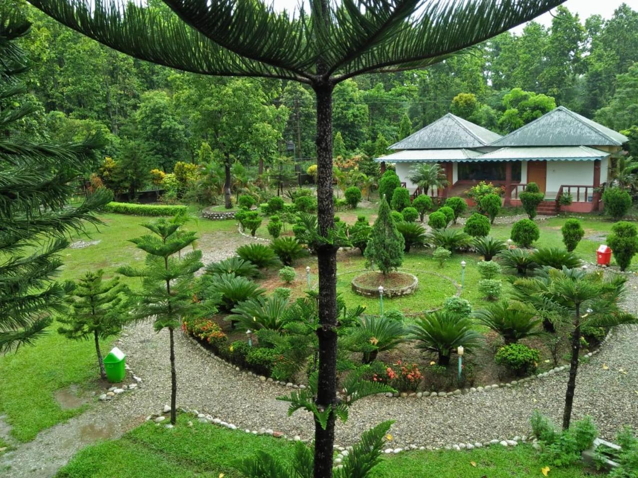Kadambini Resort Латагури Екстериор снимка